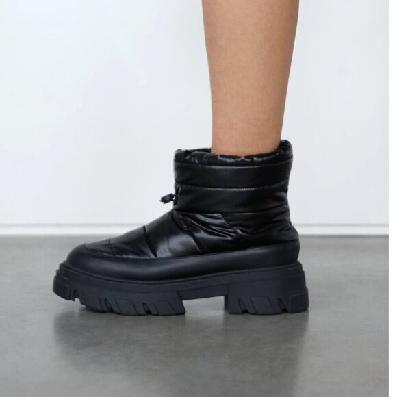 Oak + Fort Cozy Track Sole Puffer Boot Black Size 7 - Picture 4 of 12